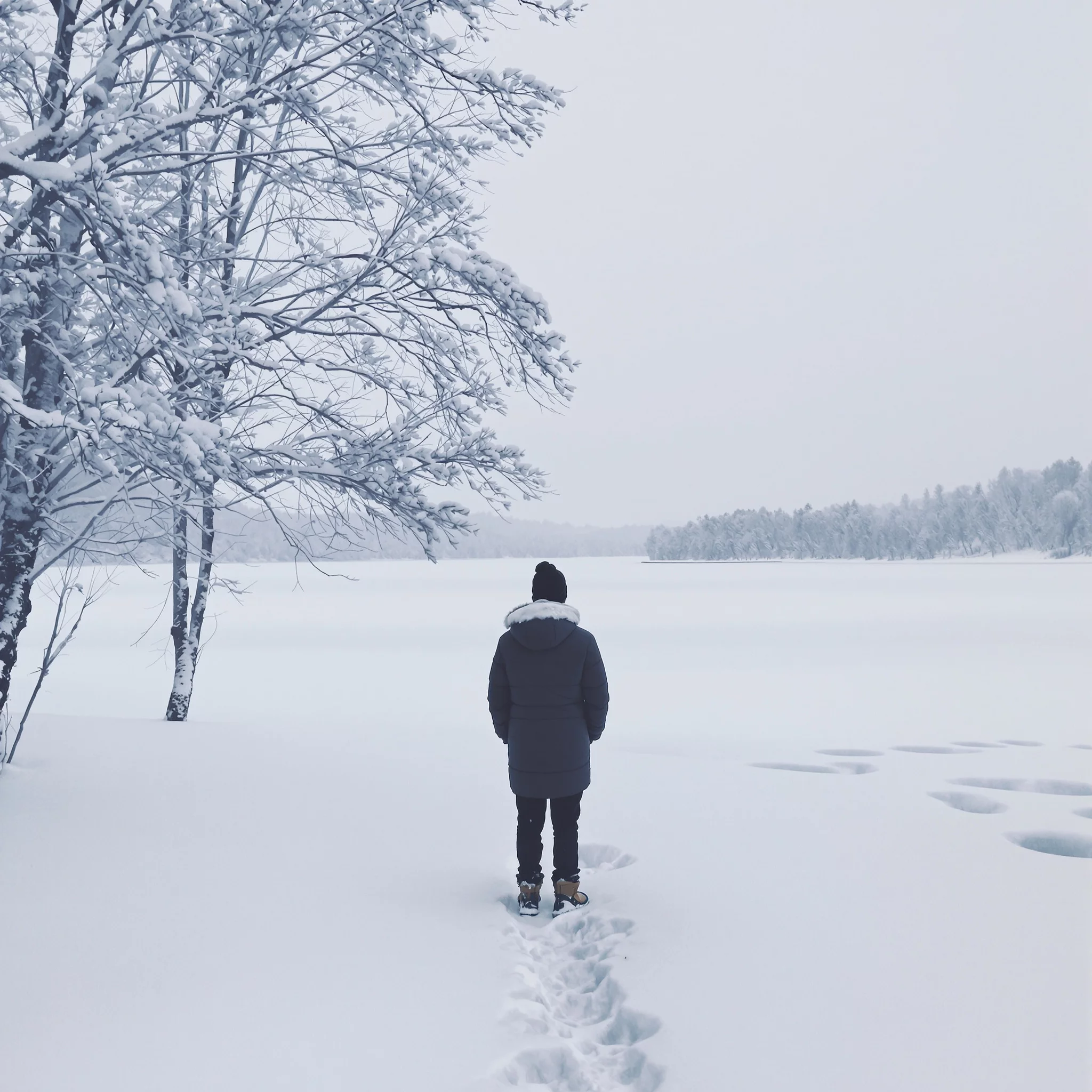 Die Kunst des Entschleunigens – Winter als Einladung zum Loslassen