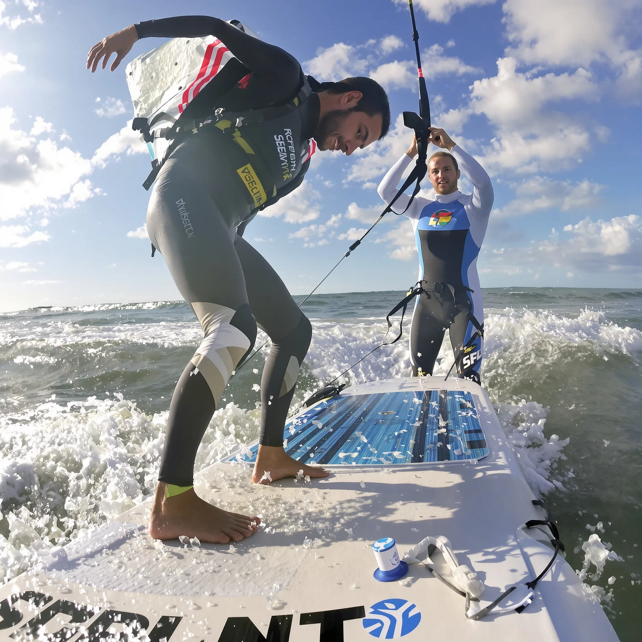 Warum Wingfoilen Menschen verändert: 5 persönliche Stories aus der Community – Foilup Magazin