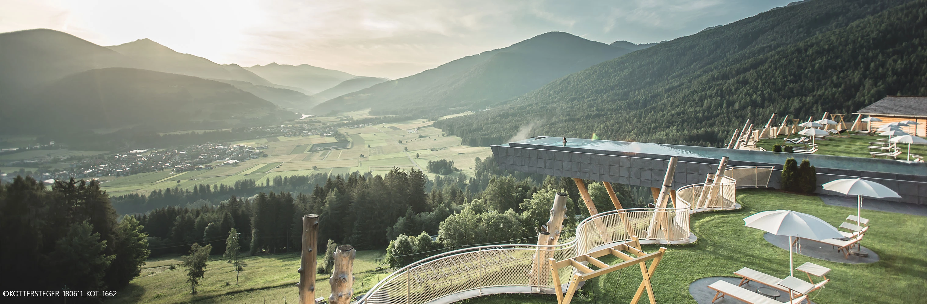 E-Mobility & Reisen: Alpin Panorama Hotel Hubertus in den Dolomiten