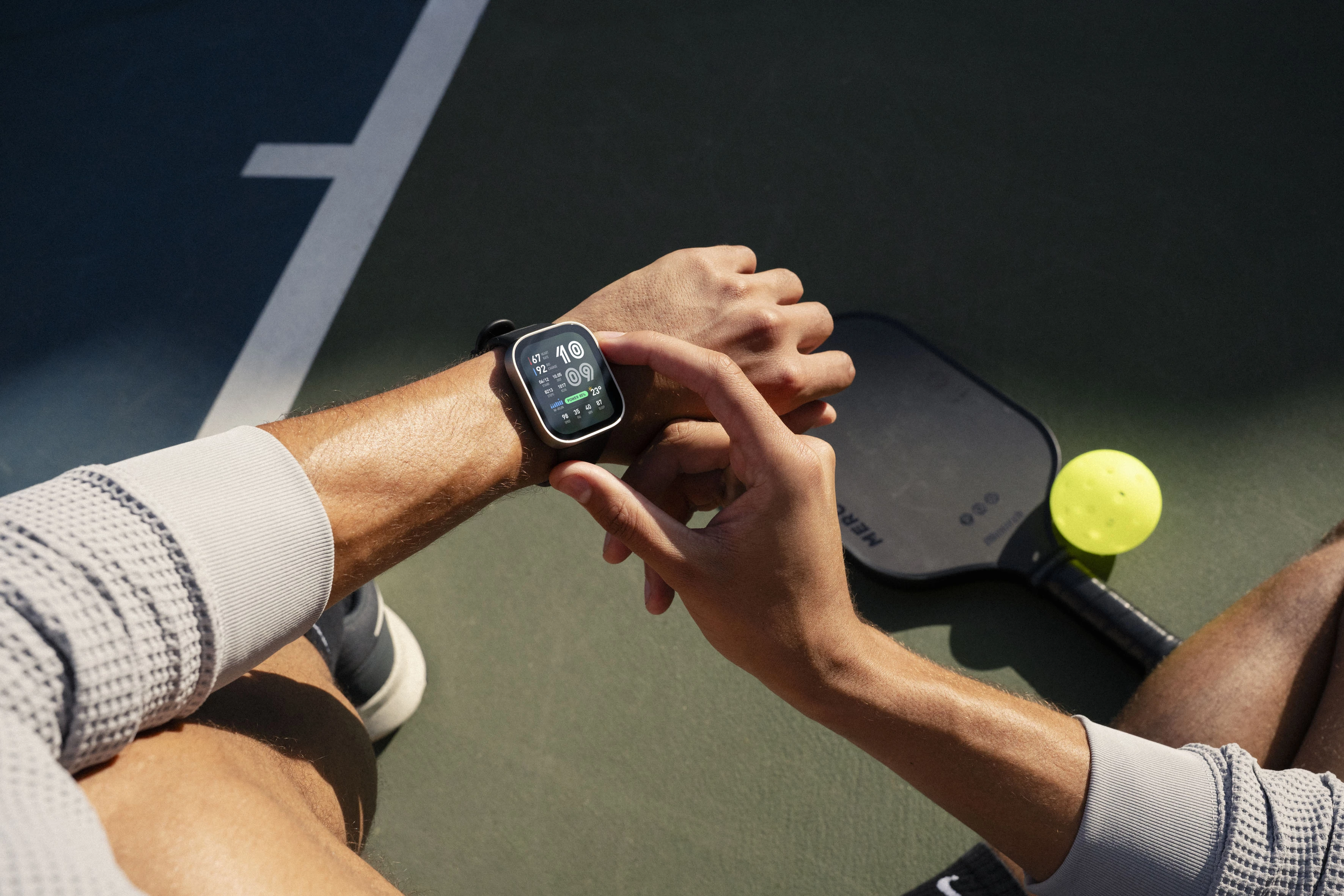 Gewinnspiel: Amazfit Bip Max &ndash; Smartwatch mit gro&szlig;em AMOLED-Display