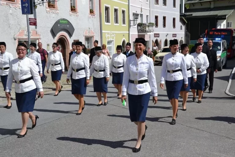 Pfingstmontag in Berchtesgaden: Was macht das Bergfest zum einzigartigen Bergknappen-Jahrtag?