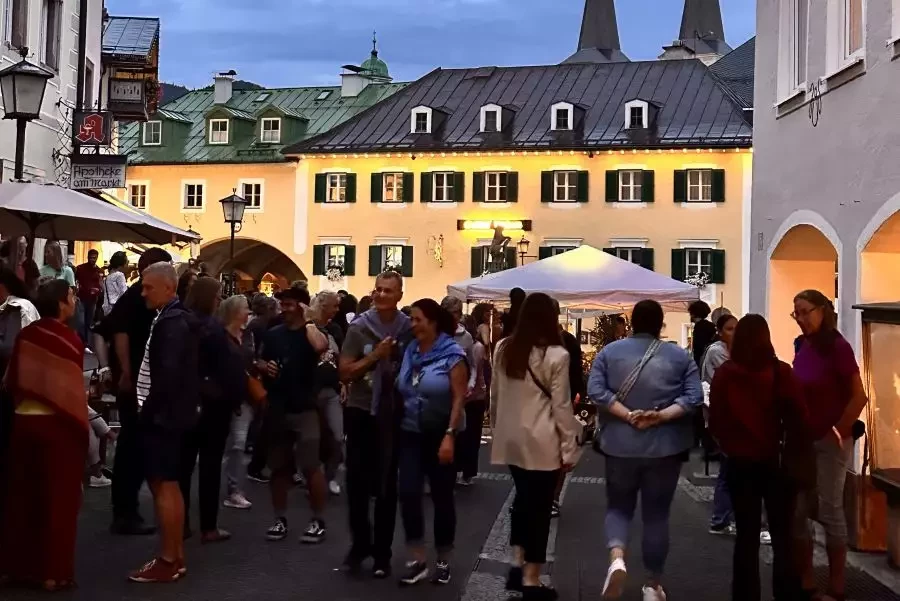 Musi-Montag im Markt Berchtesgaden: Dein Musikabend im historischen Ortskern 2026