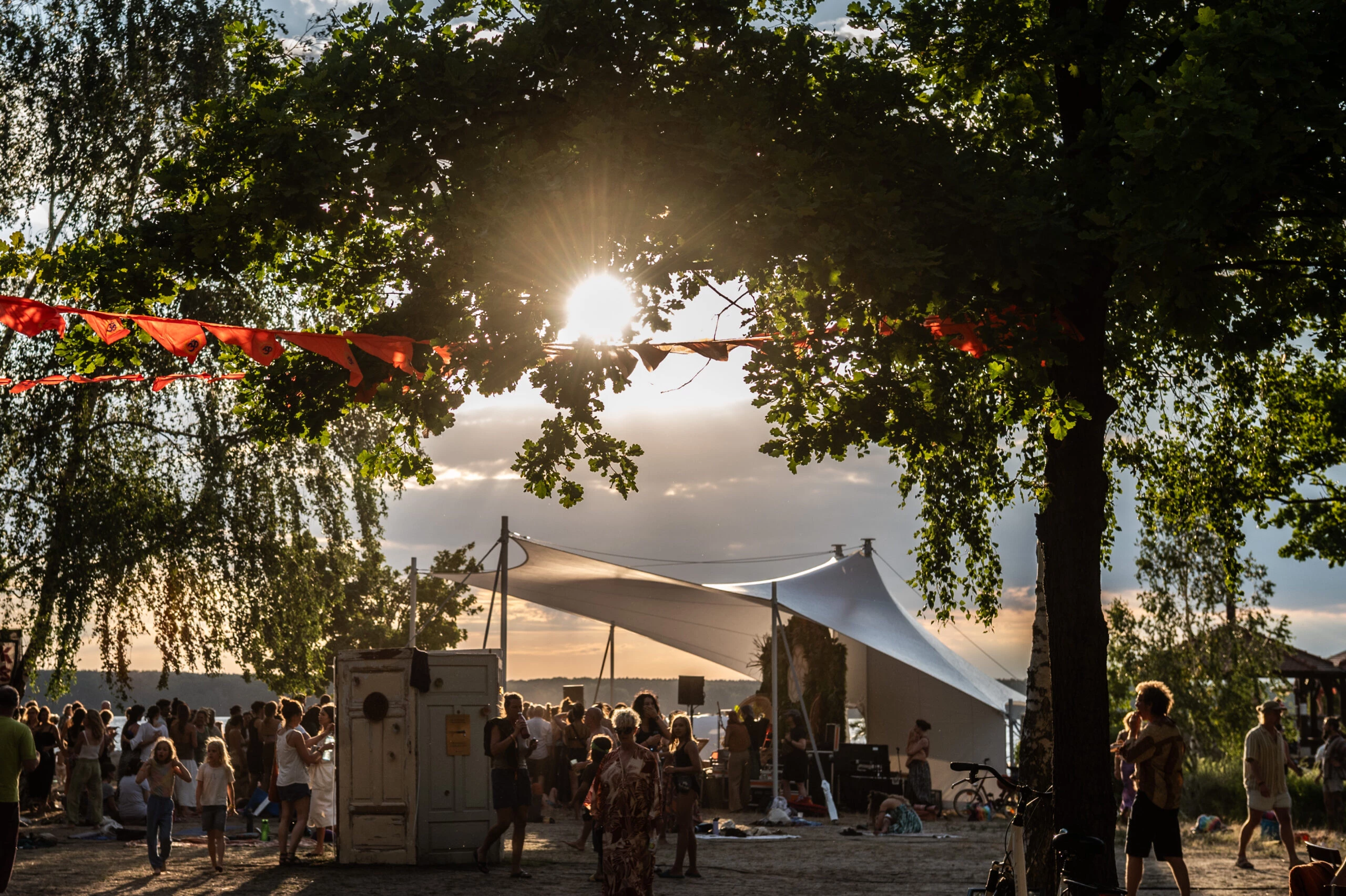 Yoga united Festival 2025 – Musik, Yoga & Bewusstseinsreise im Spreecamp