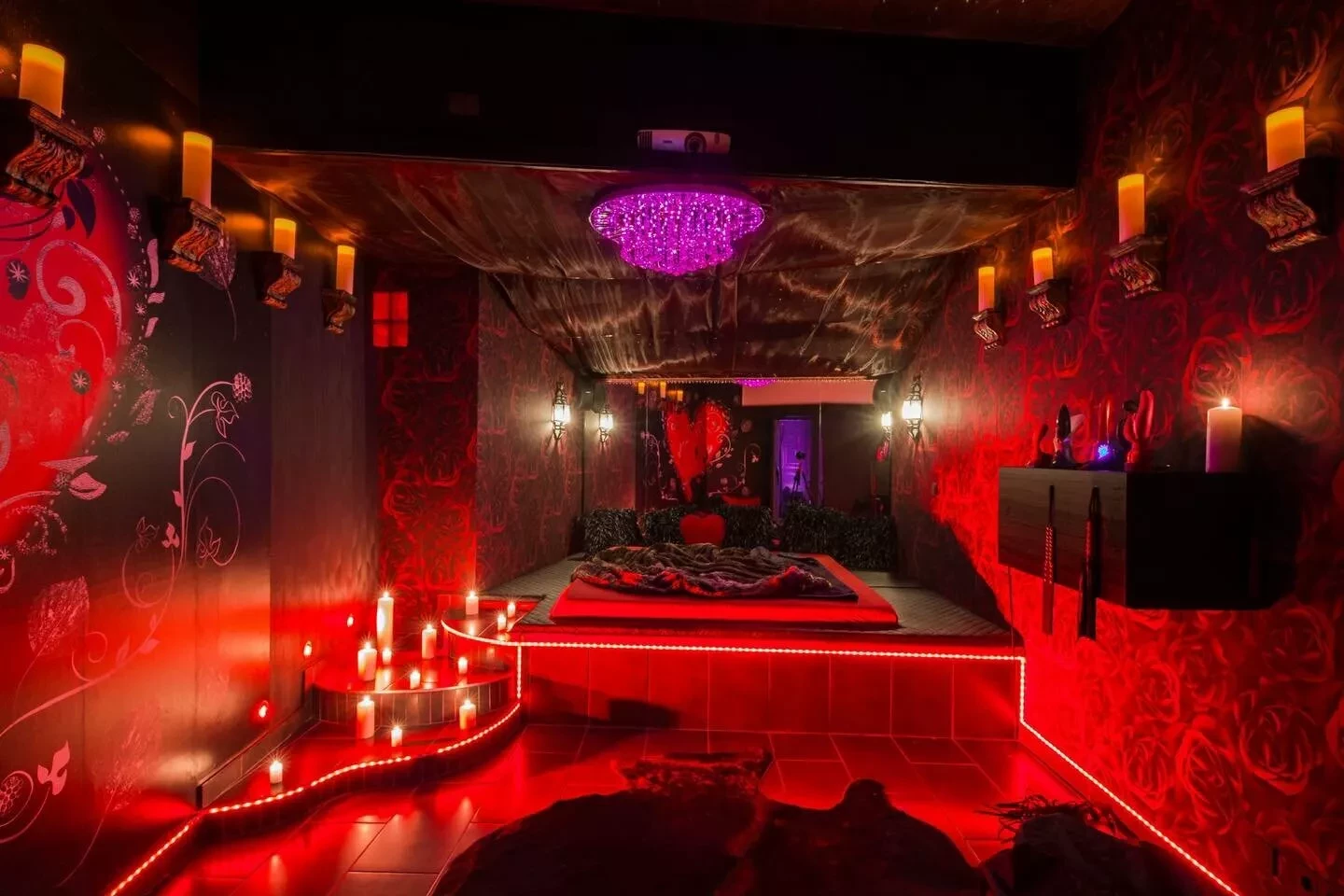 Romantik- & Wellness Suite Frankfurt: Luxus, Erotik, Alle Details