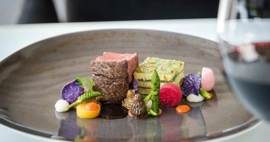 E-Mobility & Wellnessurlaub in den Dolomitengolf Suites