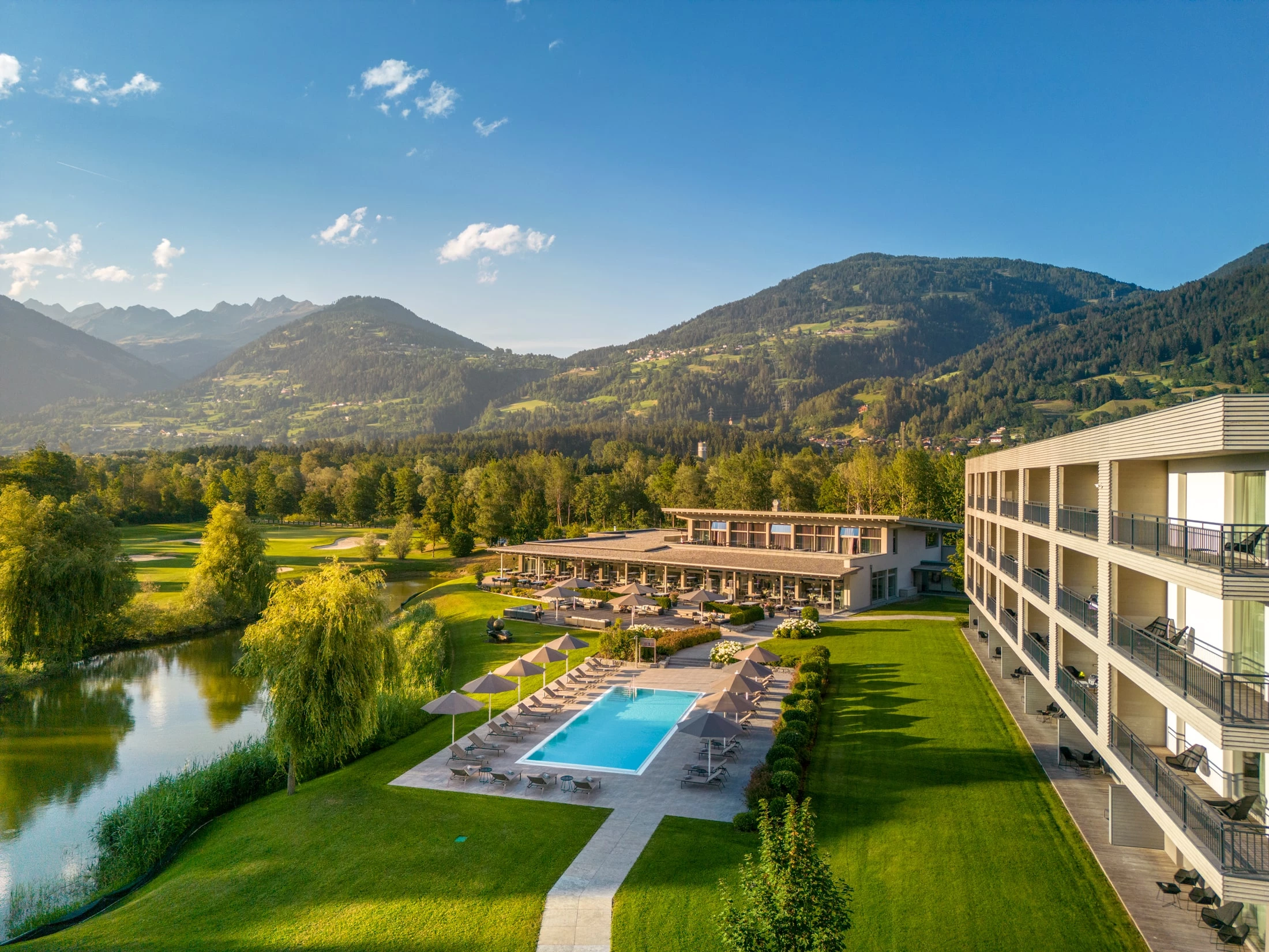 E-Mobility & Wellnessurlaub in den Dolomitengolf Suites