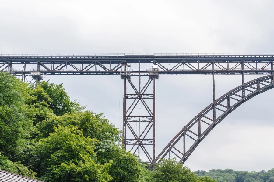 Müngstener Brücke: Technisches Denkmal zwischen Solingen und Remscheid