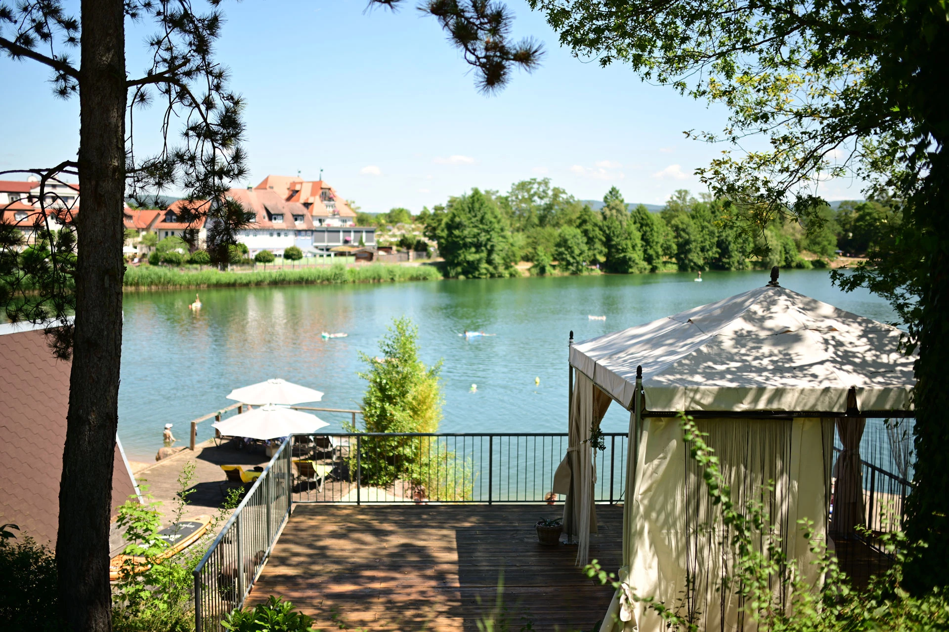 Event-Erlebnisse, Kulinarik & Entspannung im Seehotel Niedernberg – Ihr Dorf am See