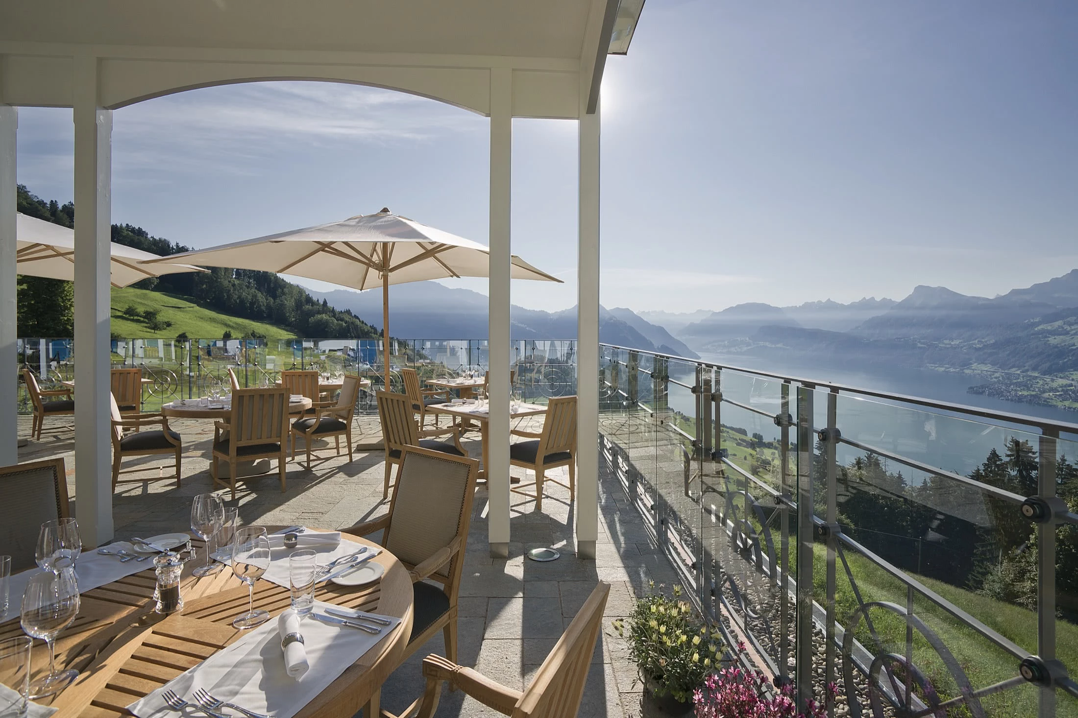 Hotel Villa Honegg: E-Mobility trifft Luxus und Entspannung