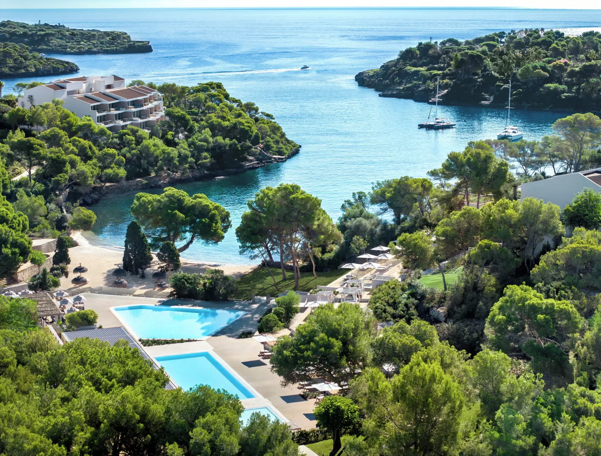 Luxus Urlaub in Mallorca: Ikos Porto Petro als exklusives Refugium