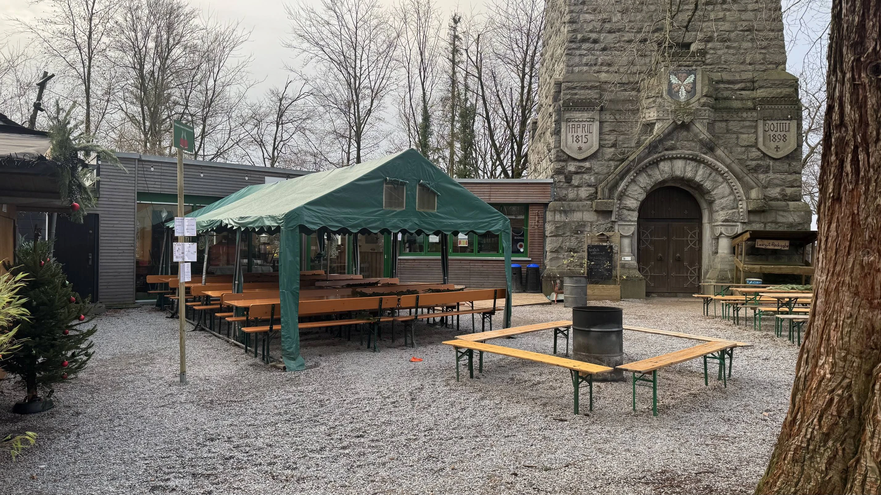 Tagesausflug nach Velbert-Langenberg: Fachwerk und Bücherstadt entdecken