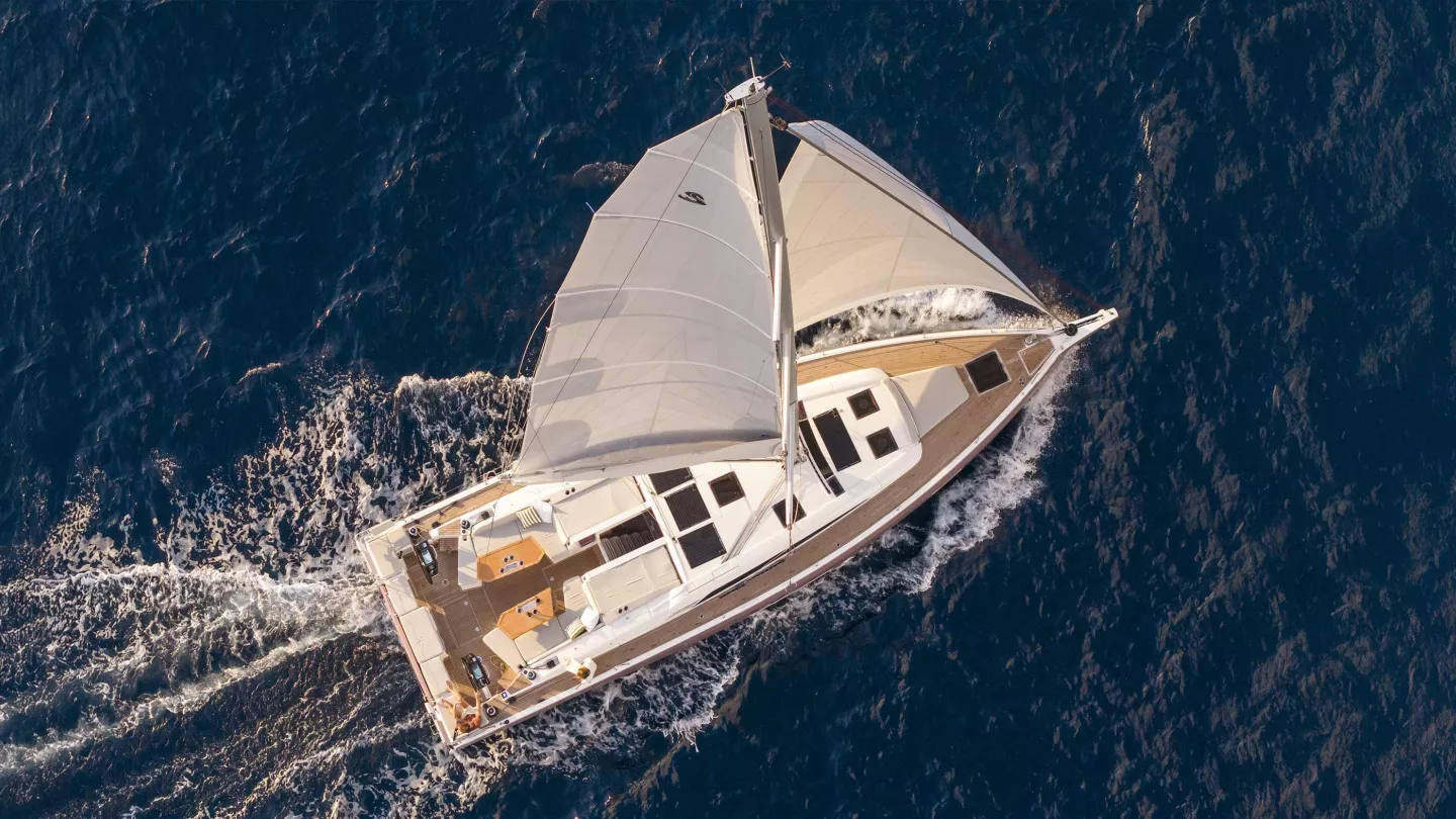 Oceanis 52: Luxus-Segelyacht f&uuml;r neue Ma&szlig;st&auml;be auf dem Meer