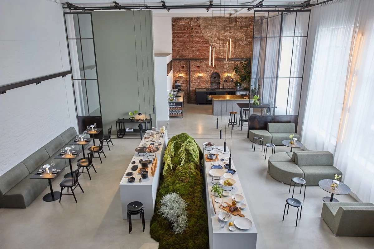 Rent.Group: Premium Möbelvermietung für Events, Messen, Büros