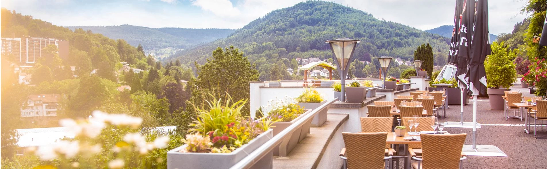 Mit dem E-Auto ins SCHWARZWALD PANORAMA: Reise, Komfort & Laden