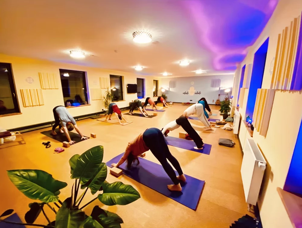 Yoga.me Velbert: Flexibles Yoga vor Ort & online erleben