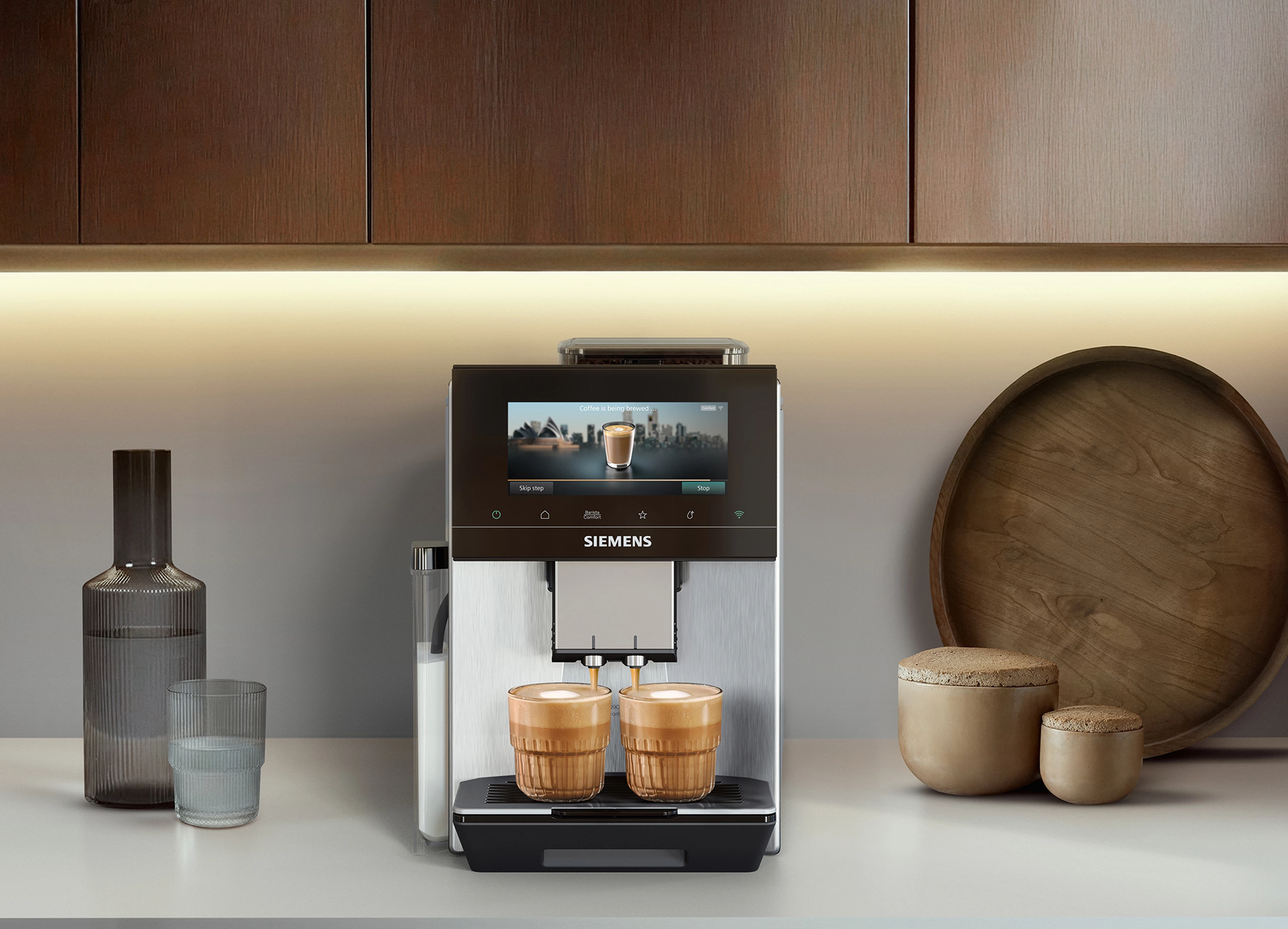 Kaffeevollautomat Barista-Perfektion trifft auf Bedienkomfort: Siemens EQ900 iAroma & EQ900 plus iAroma im Test