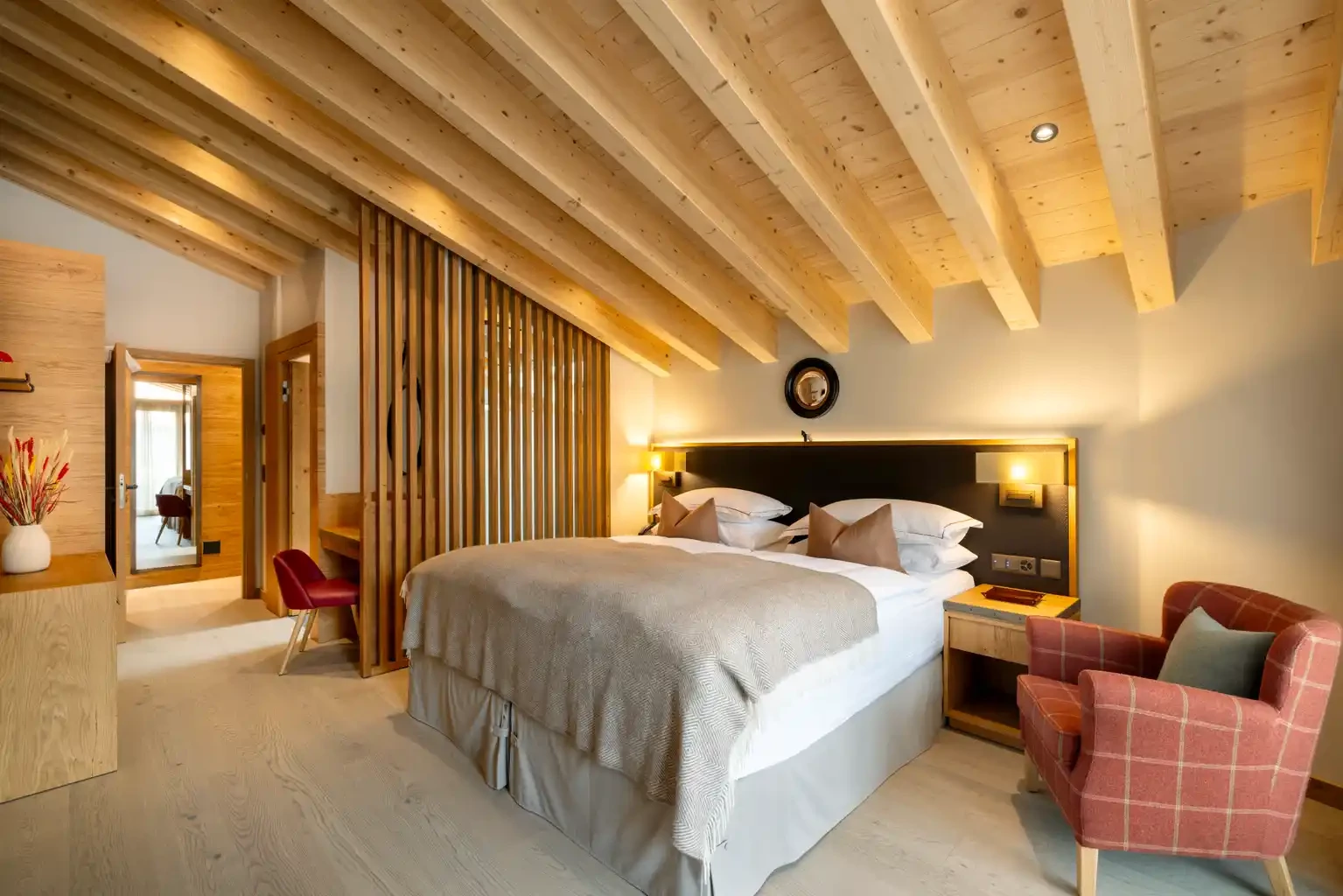 The Capra Saas-Fee: Generationswechsel & neue Retreat-Kultur in den Alpen