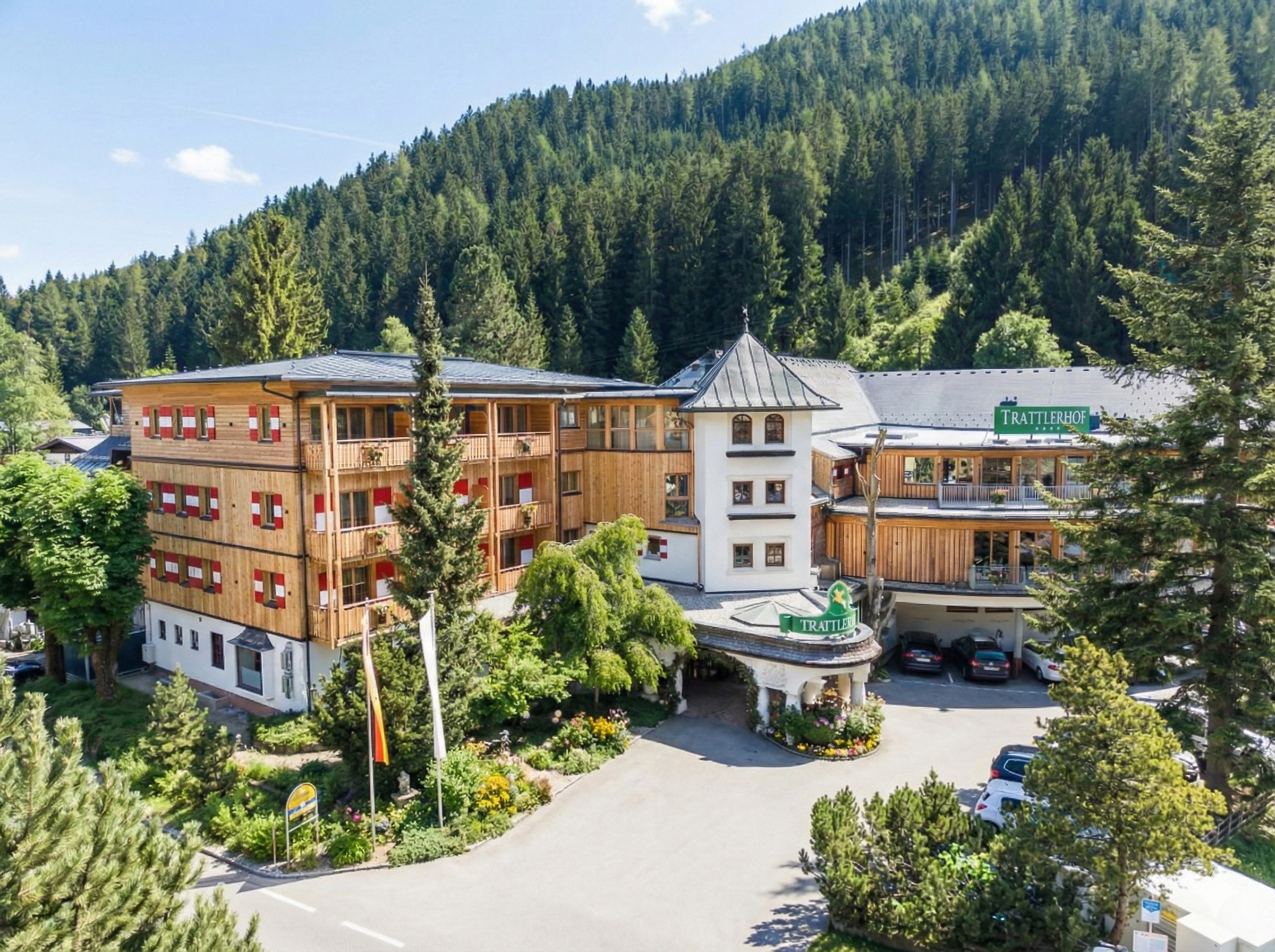 Gutshof Trattlerhof in Kärnten – Urlaubsvergnügen: See, Bike, Golf & Berg