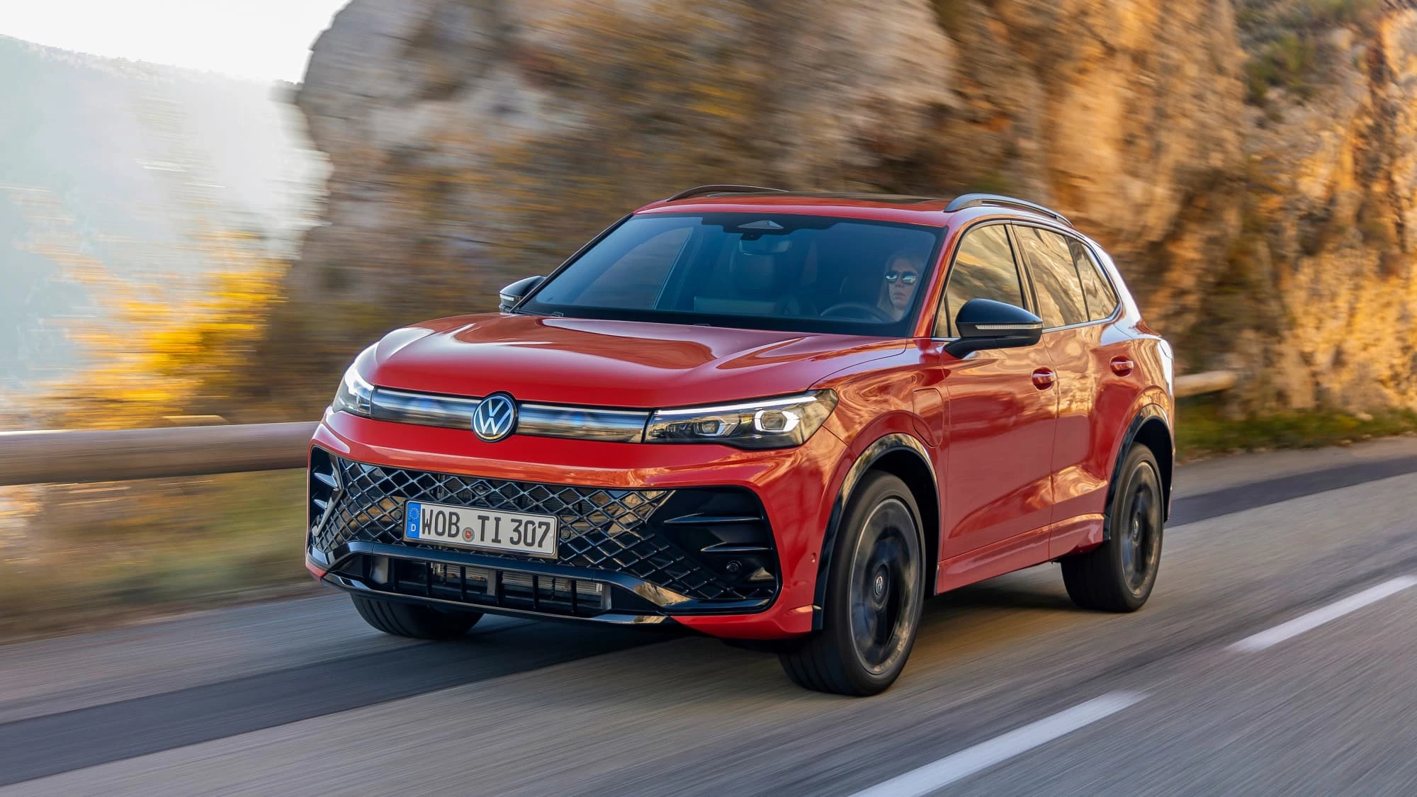 VW Tiguan 1.5 eHybrid im Bergischen ADAC-Test: Plug-in-Alltag & Fakten