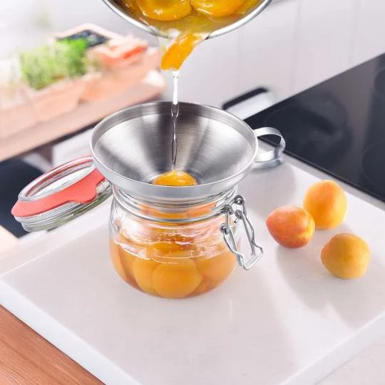 Von der Ernte ins Glas – Früchte effizient verarbeiten mit Küchenhelfern von Westmark