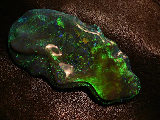 Hobelt Opale dunkel.webp