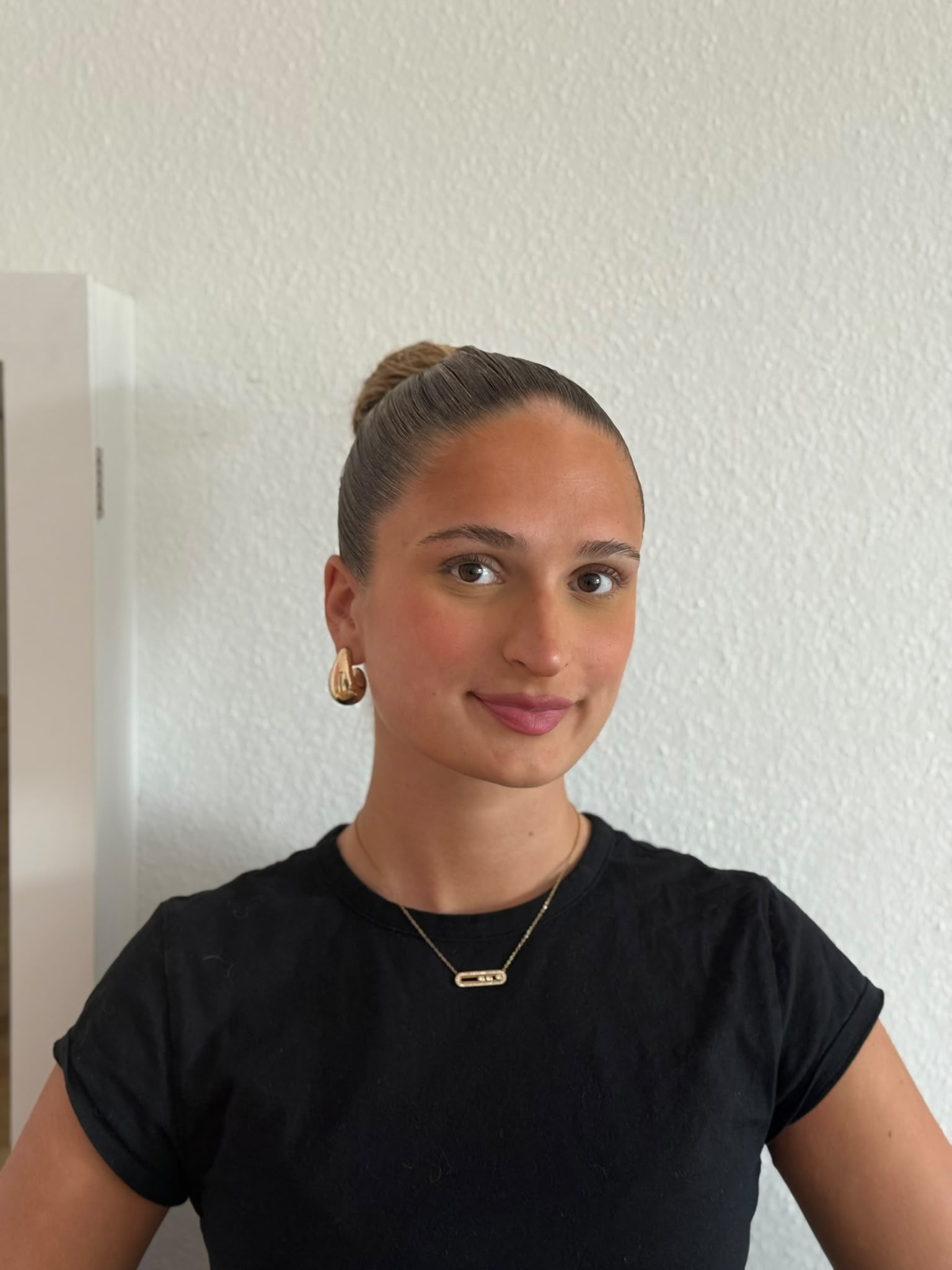 Aylin Cecile Colak