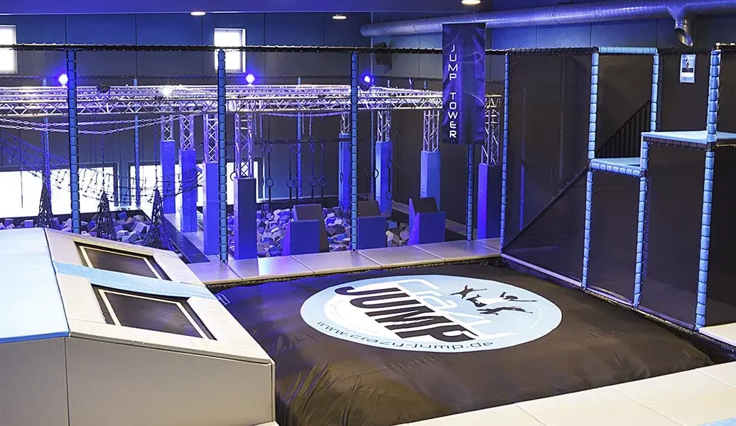 Erfahrungsbericht: Crazy Jump Trampolinhalle Wuppertal – Lage, Preise und Tipps