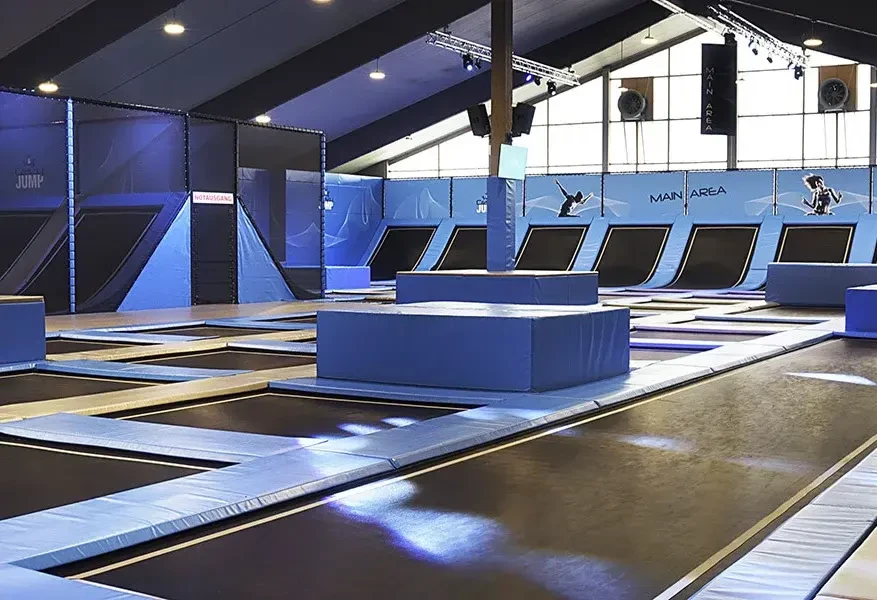 Erfahrungsbericht: Crazy Jump Trampolinhalle Wuppertal – Lage, Preise und Tipps