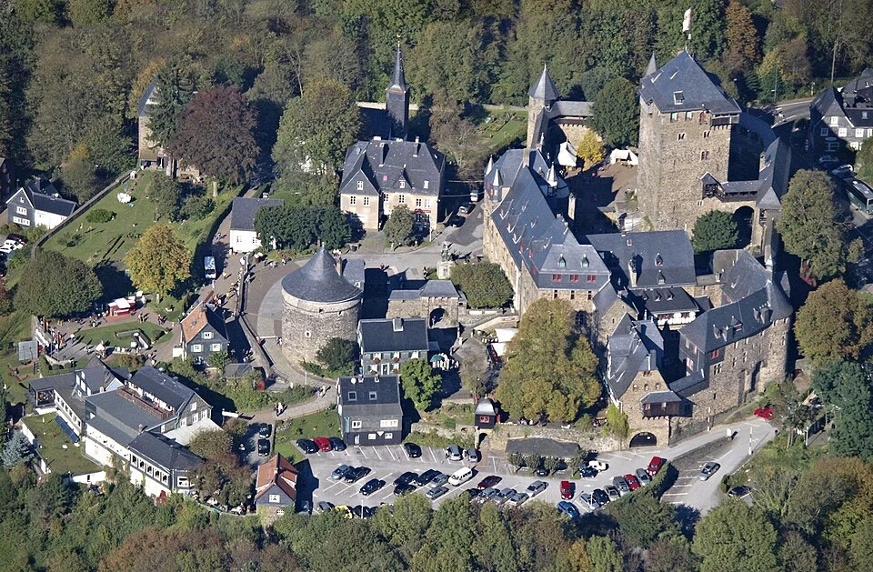Schloss Burg: Ein Traum in neuem Glanz erleben