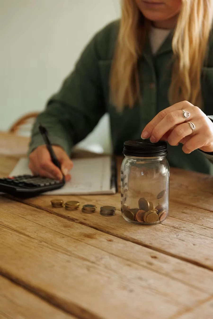 Kinderleicht sparen: 10 Tipps für Familienbudget