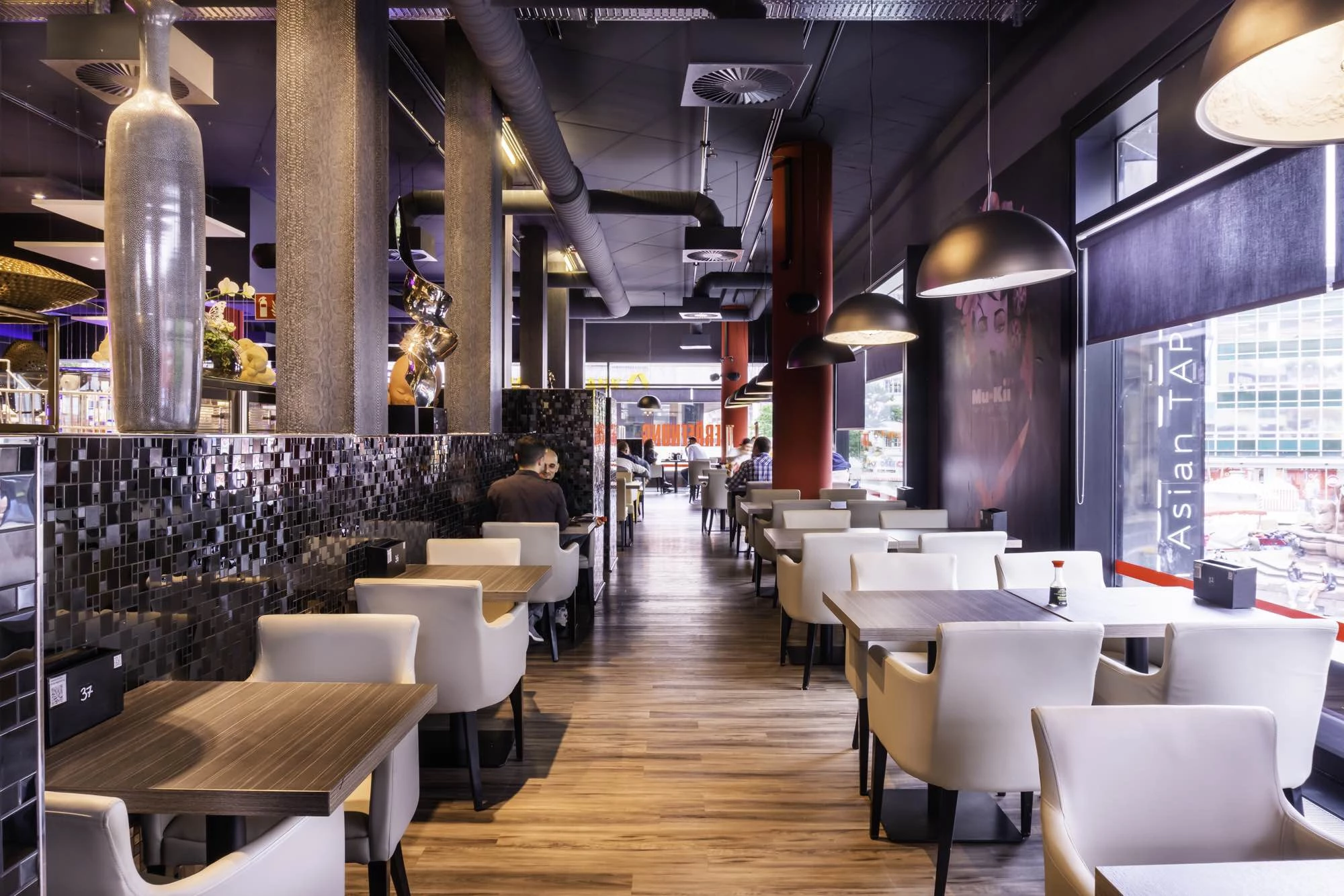 Mu-Kii Wuppertal: Unbegrenzte Pan Asian Tapas & Sushi erleben