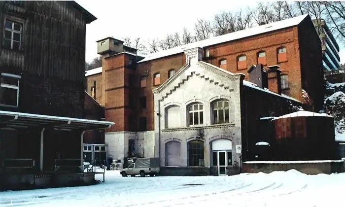 Alte Papierfabrik Wuppertal: 3D-Schwarzlicht, Bowling & Events