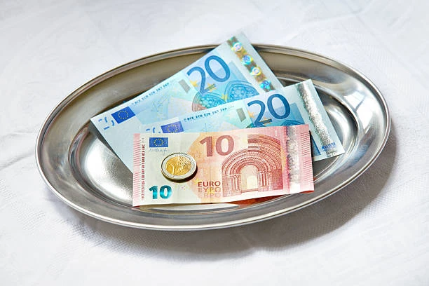 Trinkgeld geben: Wie viel ist angemessen?