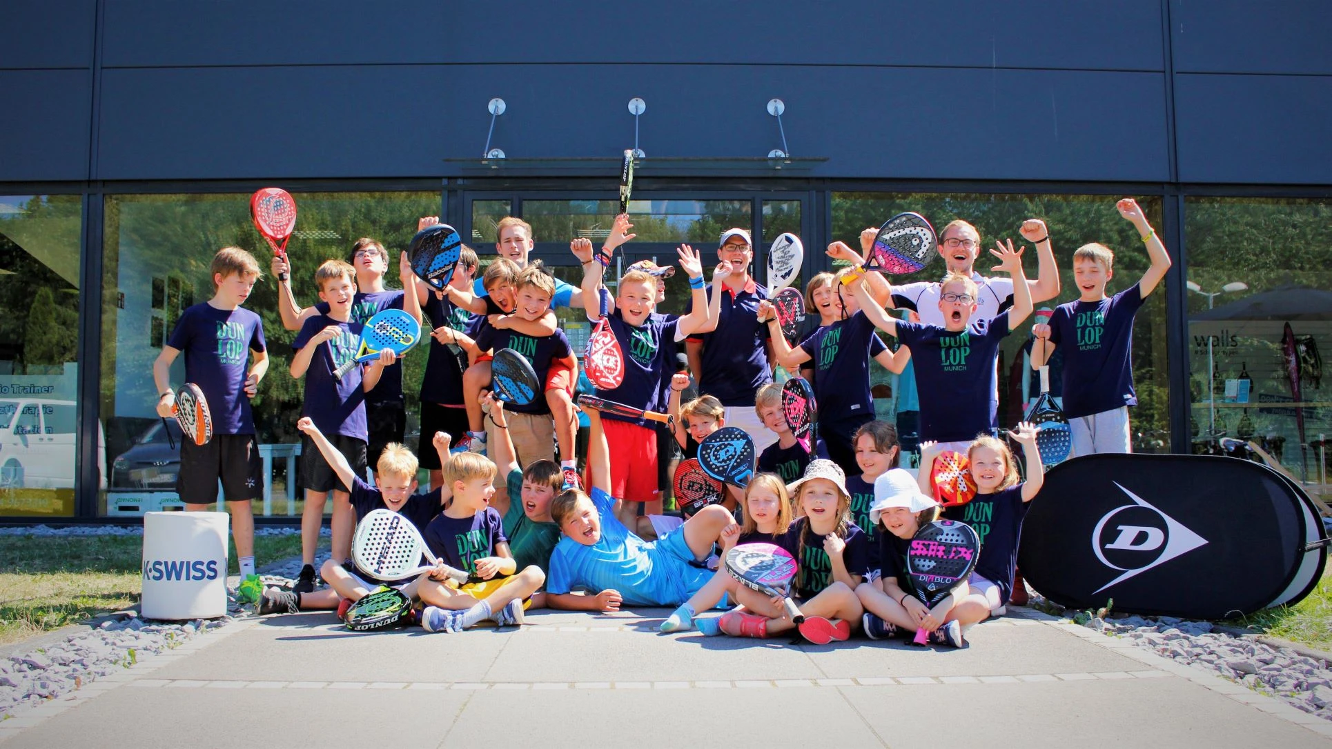 Padel in Bergisch Gladbach &ndash; Der Trendsport f&uuml;r Familie & Freunde
