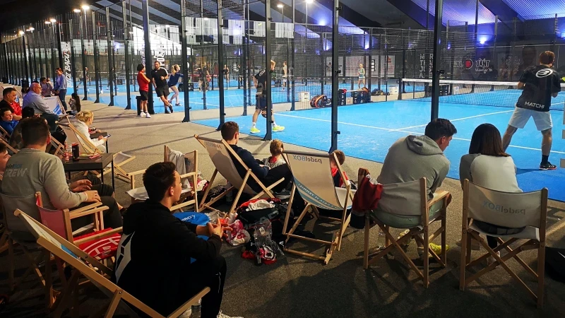 Padel Bergisch Gladbach: Trendsport für Freizeit & Familie