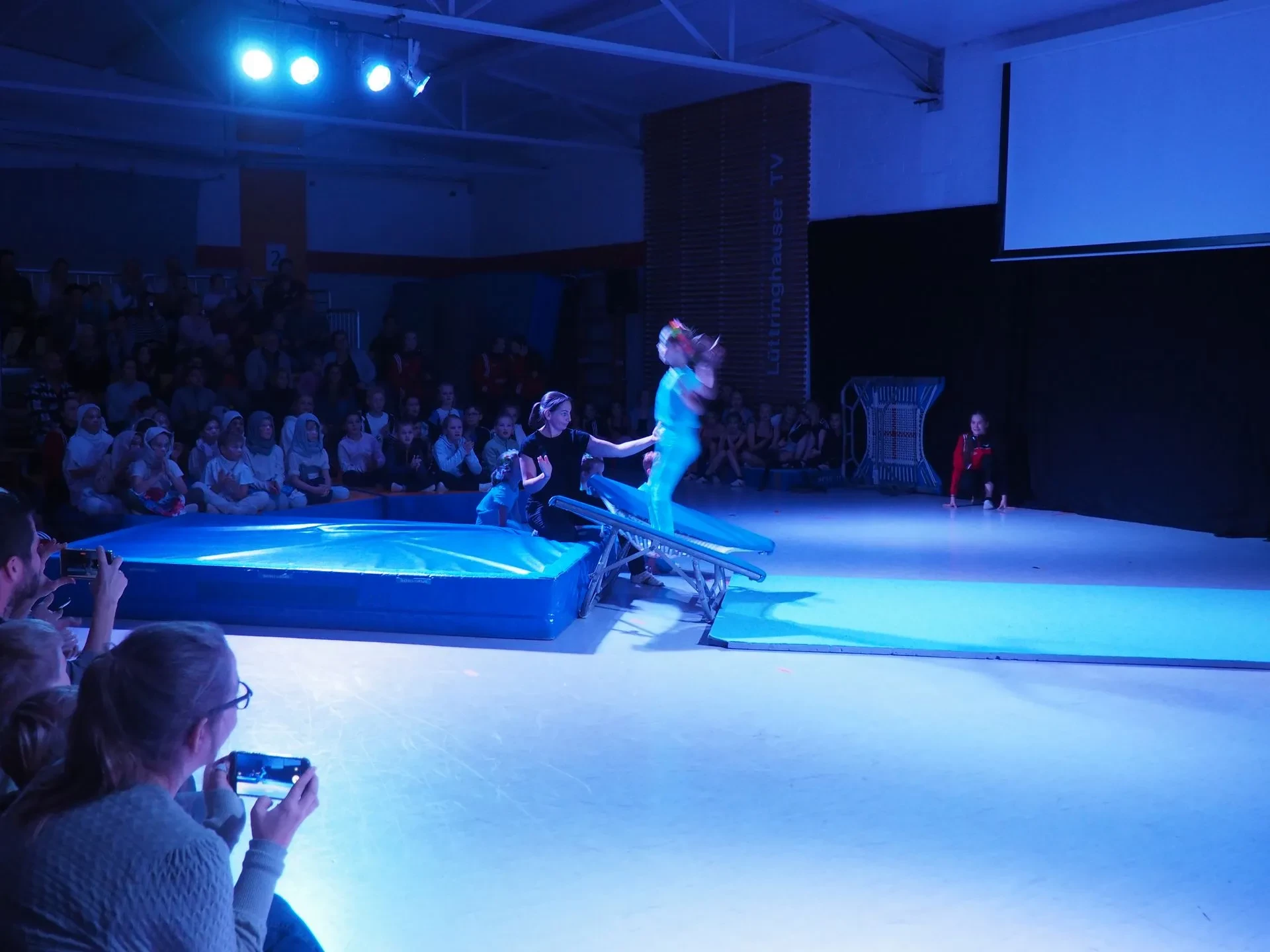 Artistic Jumpers Remscheid: Spitzen-Sport, Gemeinschaft & Digitalisierung