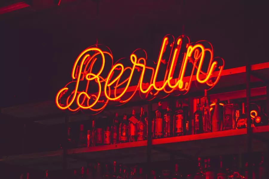 Entdecken Sie Berlins Februar 2024 – von Alphaville bis zur Berlin Fashion Week