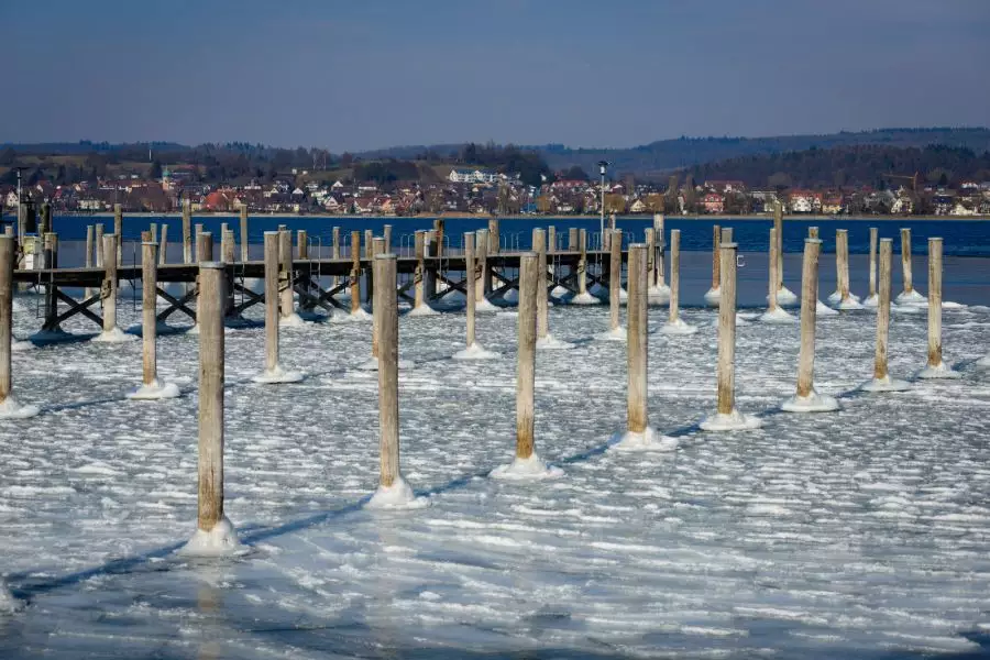 Winterzauber am Bodensee: Eine malerische Reise durch die kalte Jahreszeit