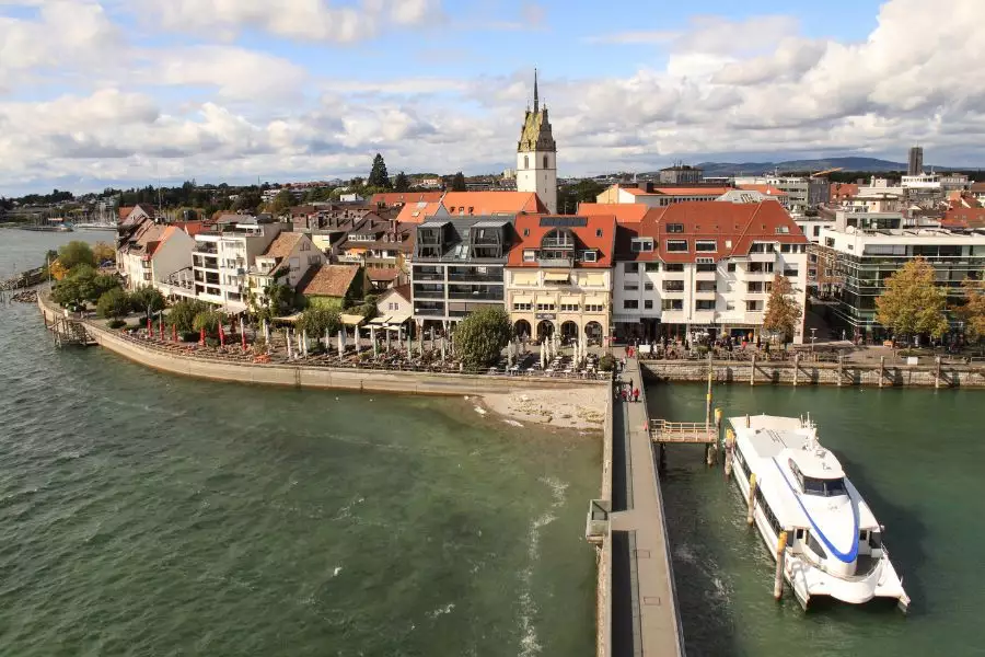 Friedrichshafen: Das Tor zum Bodensee mit Technik und Natur