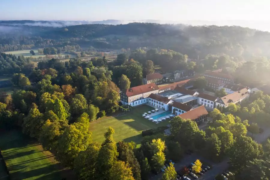 Gräflicher Park Hotel Business travel magazin Tgaungen aussen