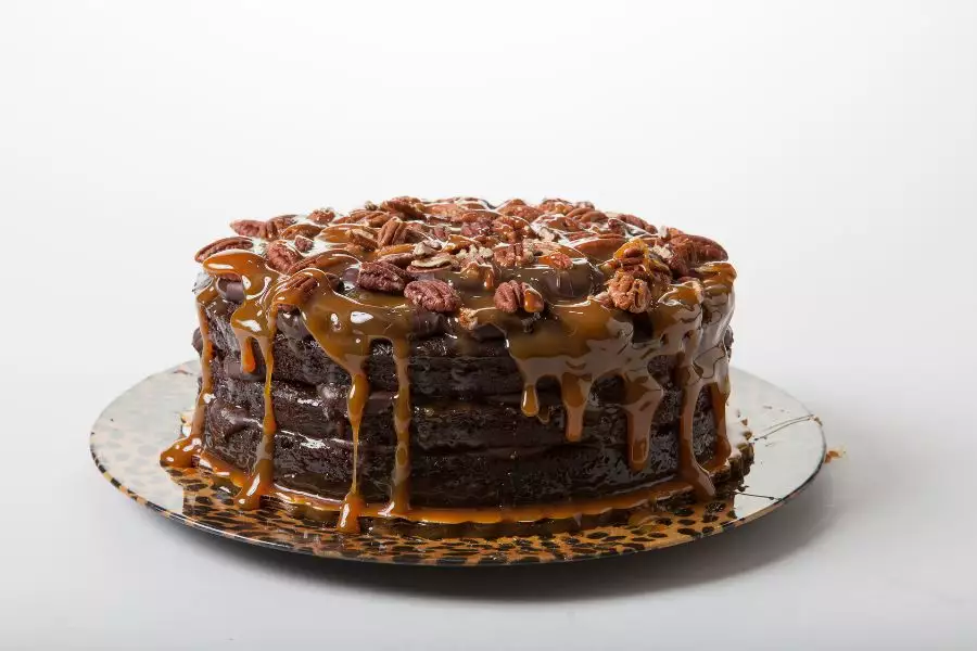 Schokoladentorte mit Himbeerfüllung - Ein Rezept mit Wow-Effekt