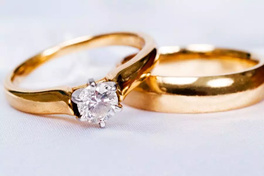 Traditionelle und moderne Eheringe - Ein Leitfaden für Ihre Hochzeit