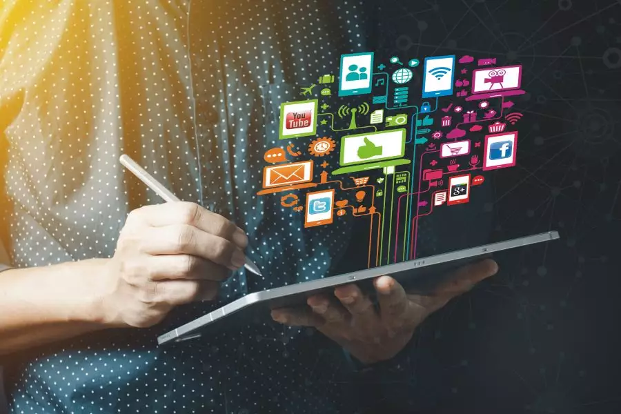 Medien - Online-Netzwerken - Persönliche Marke im Internet