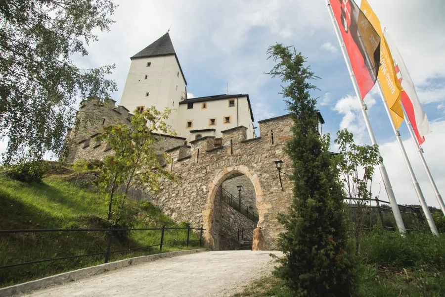 Burg Mauterndorf – Stimmungsvolle Abendführung im Wehrturm