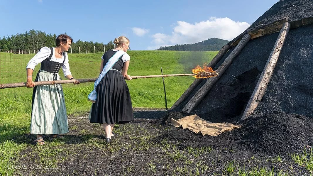 (c)Roha_Fotothek_Neukirchen_Teisendorf_Kohle_Köhler (5)