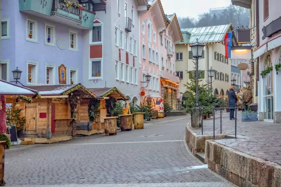 Sightseeing Berchtesgaden - Königliches Schloss Berchtesgaden - Salzheilstollen