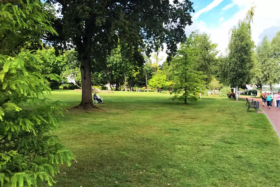 Bad Zwischenahn Kultur Kurpark Schatten