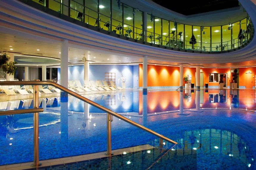 Schwimmbad im centrovital