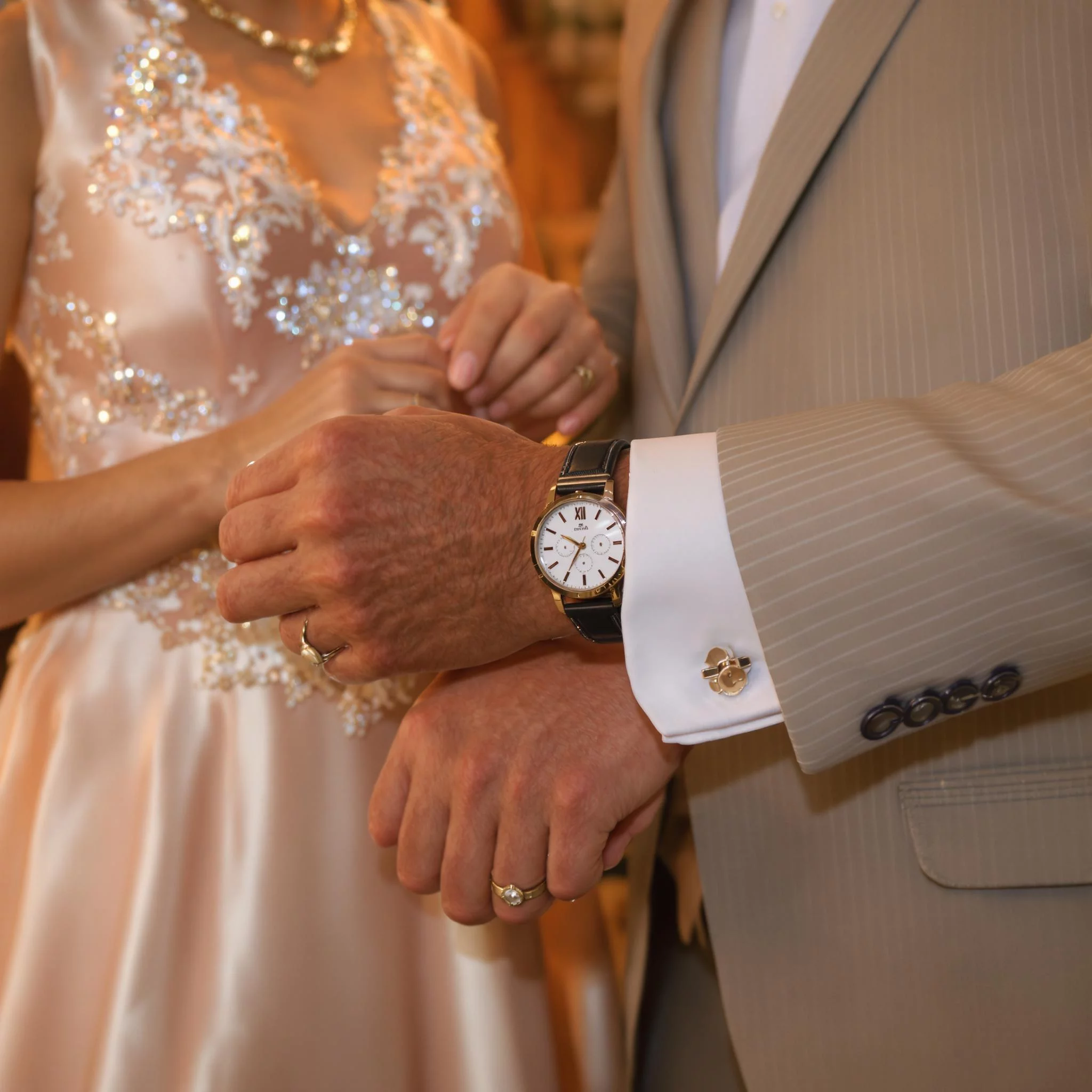 Tipps für modische Hochzeitsoutfits für BestAger