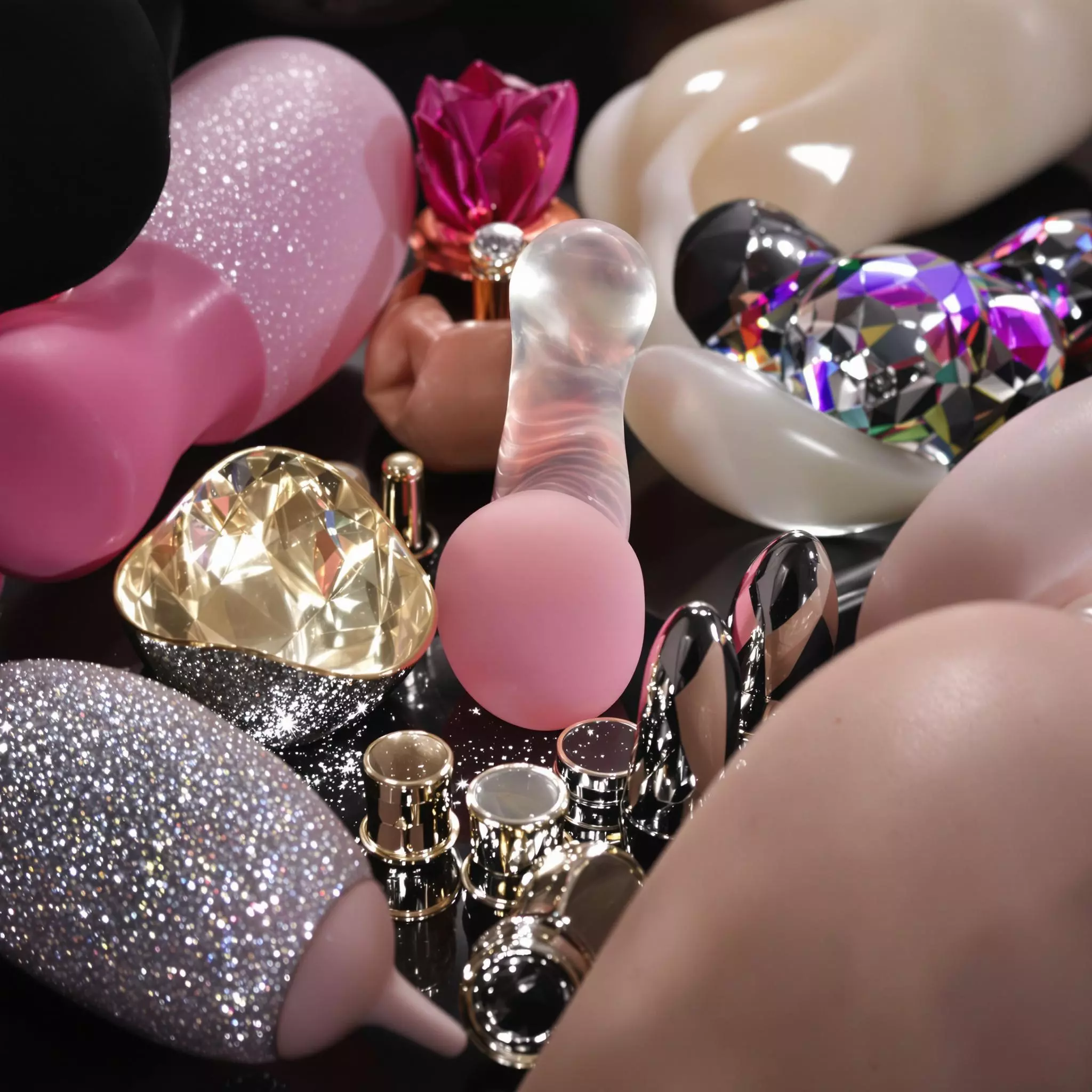 Sinnliche Materialien – Die Vielfalt der Texturen und Formen im Erotikbereich